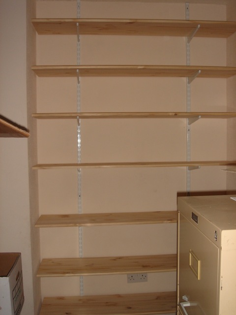 13shelves