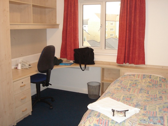 dorm_room