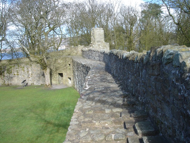 leven_wall