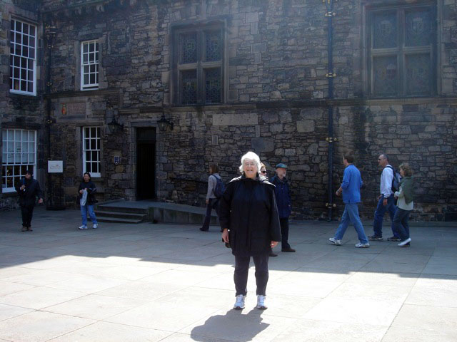 28insidecastle