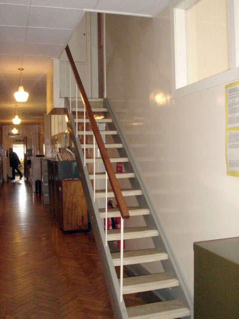 corridor_stairs