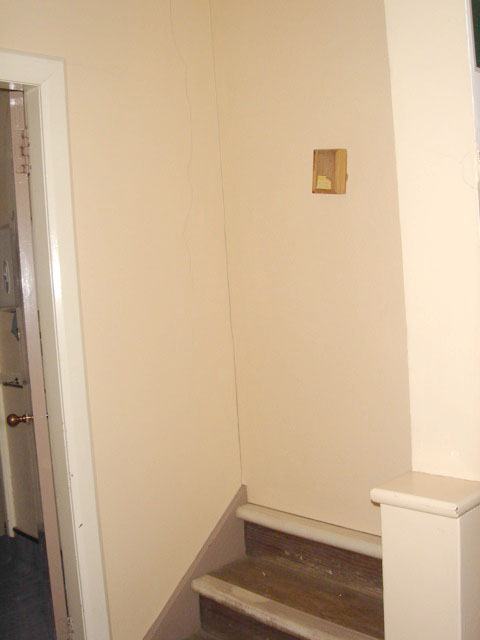 stairs_to_wall