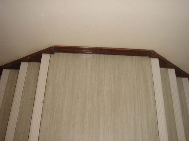 upNdown_stairs_top