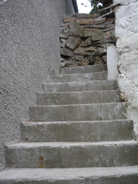 02backstairs