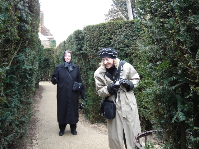 hampton_maze_megmom_bets
